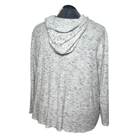 Lane Bryant Gray Button Down Pull Over with Tie Accent (Size 22/24W) - Picture 3 of 6